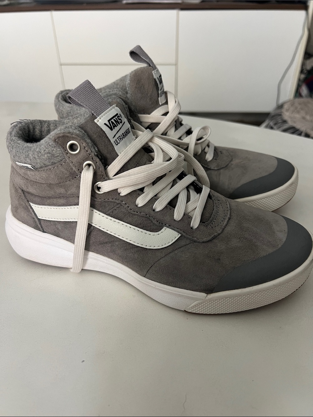 Vans Ultrarange Hi MTE Wool Frost Gray Suede High Top Sneakers Womens 8